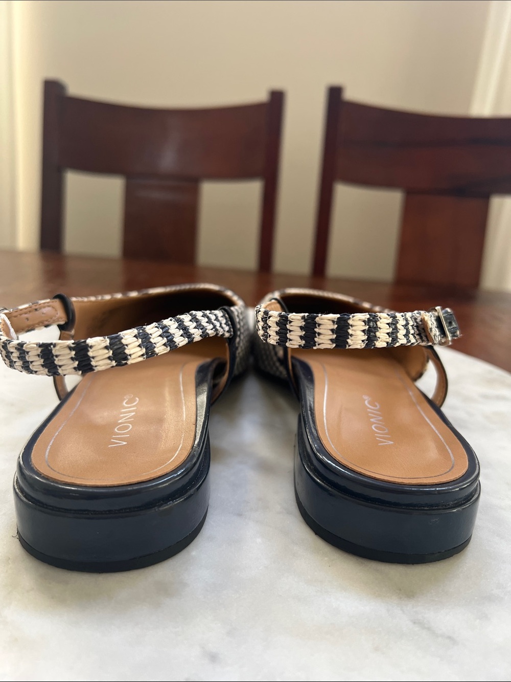 VIONIC Petaluma Slingback Flats Shoes Glossy Navy/Off-White Striped Women's 9 - Picture 5 of 13